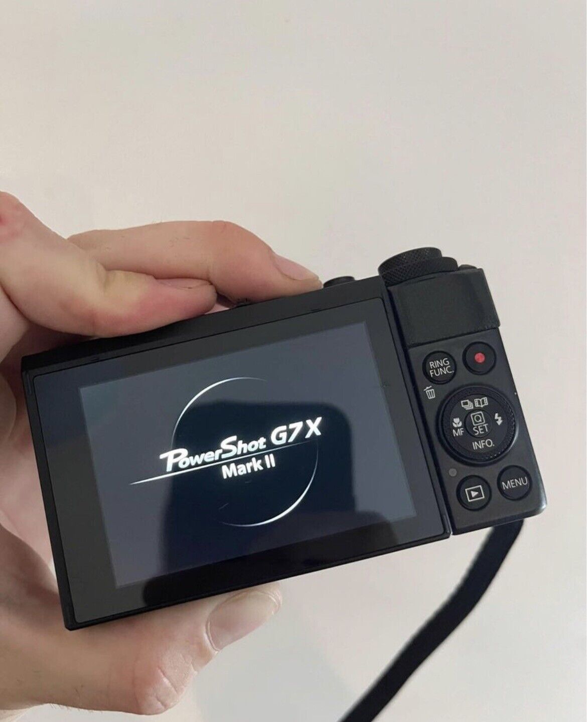 Canon PowerShot G7X Mark II
