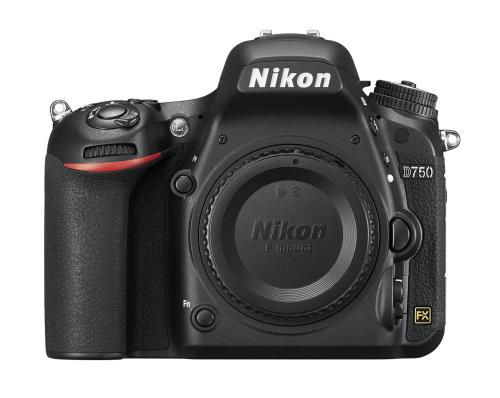 NIKON D750